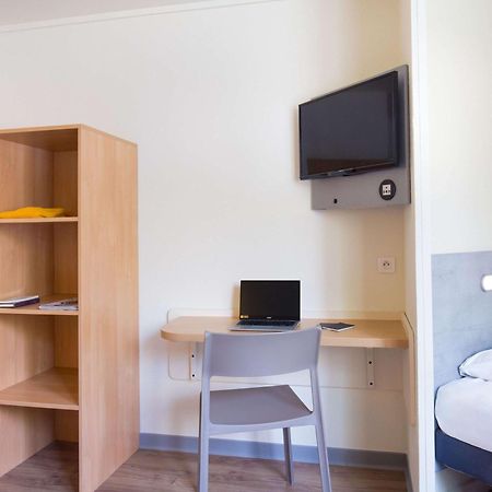 Ibis Budget Aubagne Paluds Agora Exteriör bild