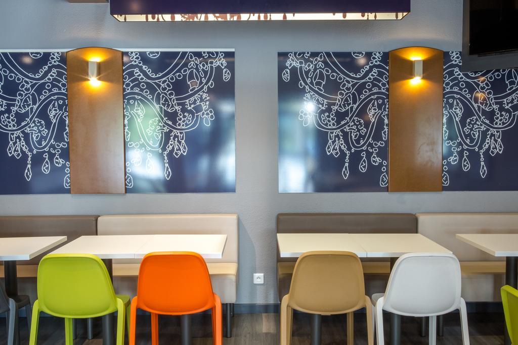 Ibis Budget Aubagne Paluds Agora Exteriör bild