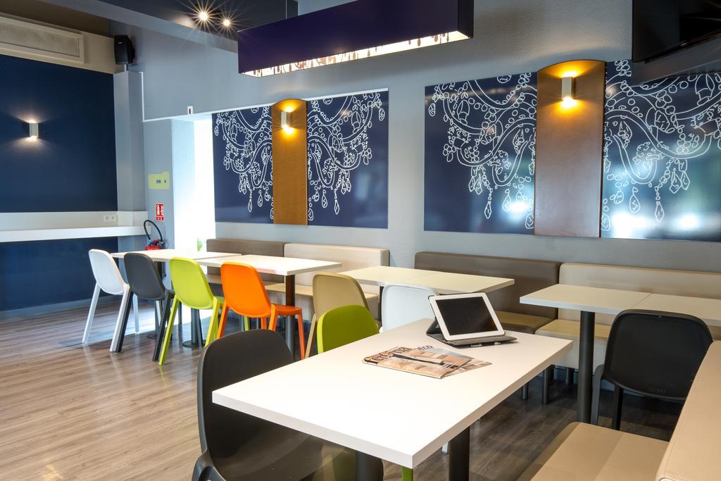 Ibis Budget Aubagne Paluds Agora Exteriör bild